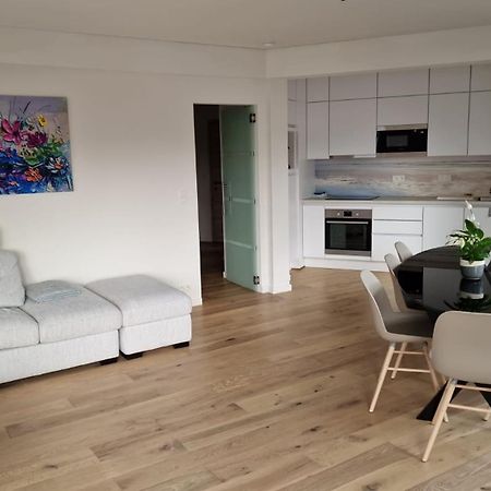 Luxury Renovated 3 Rooms Apartment Oostende Bagian luar foto