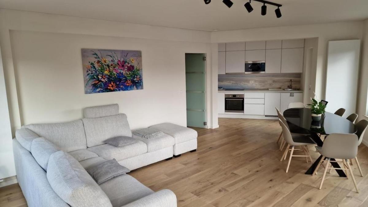 Luxury Renovated 3 Rooms Apartment Oostende Bagian luar foto