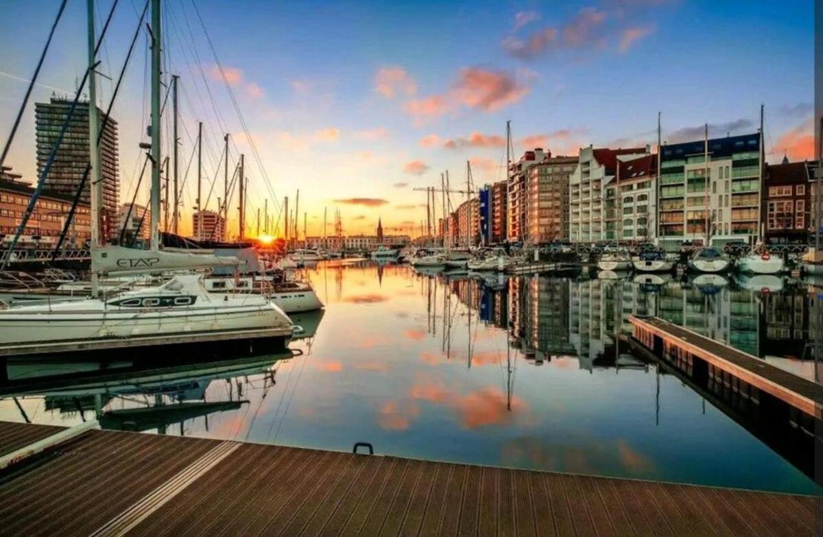 Luxury Renovated 3 Rooms Apartment Oostende Bagian luar foto