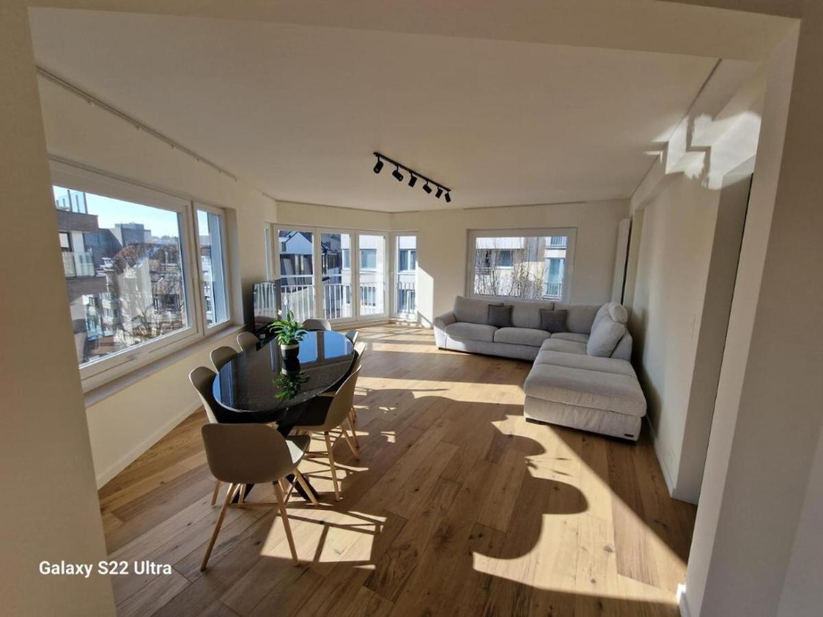 Luxury Renovated 3 Rooms Apartment Oostende Bagian luar foto